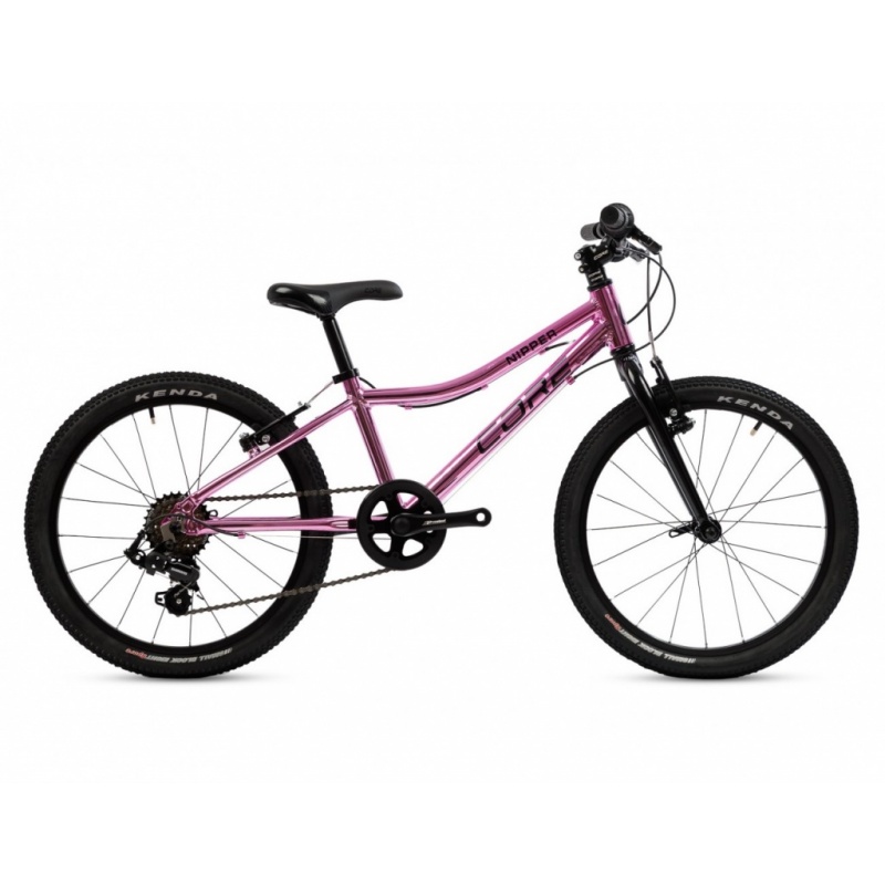 Dětské kolo CORE NIPPER 20" AL, REVO-6, chromovaný rosé, váha 7.22kg model 2026 Dětské kolo CORE NIPPER 20" AL, REVO-6, chromovaný rosé, váha 7.22kg model 2026