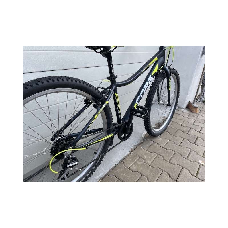 Bazarové kolo CORE RAZOR  kola 26" rám 15" 1x8s, Ahed, váha 11,45Kg model 2024