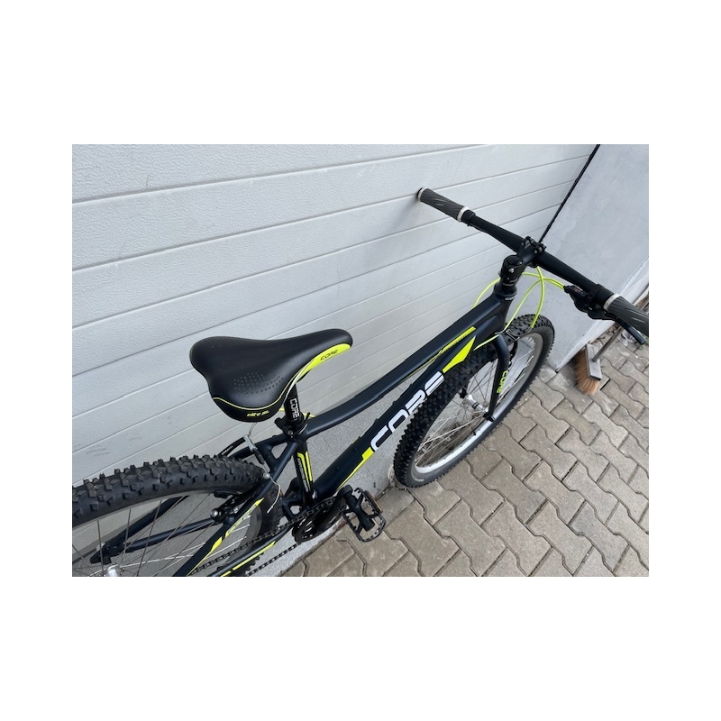 Bazarové kolo CORE RAZOR  kola 26" rám 15" 1x8s, Ahed, váha 11,45Kg model 2024