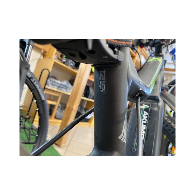 Bazarové horské elektrokolo Haibike Xduro HardNine 5.0 baterie 500Wh, velikost kol 29", rám 18" Bazarové horské elektrokolo Haibike Xduro HardNine 5.0 baterie 500Wh, velikost kol 29", rám 18"