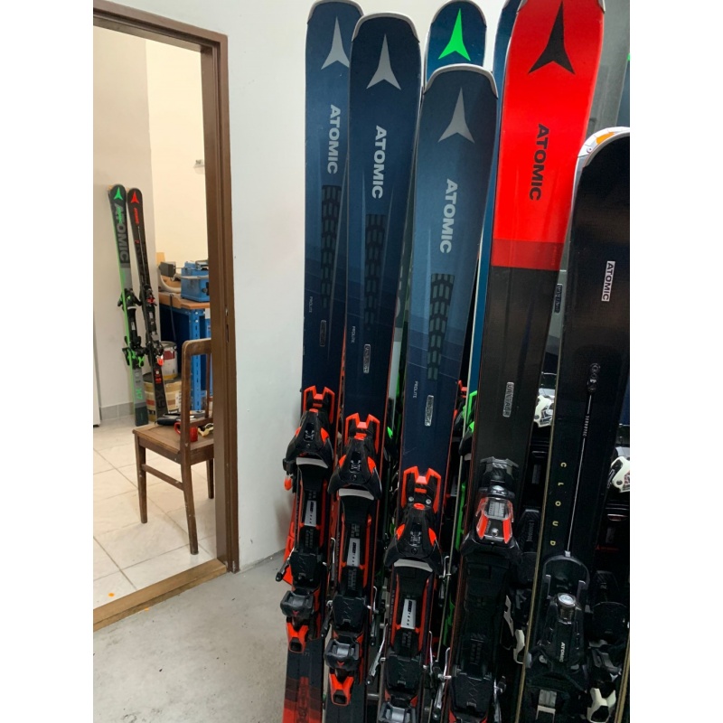 lyže ATOMIC Vantage 79 Ti + vázání (model 2022)