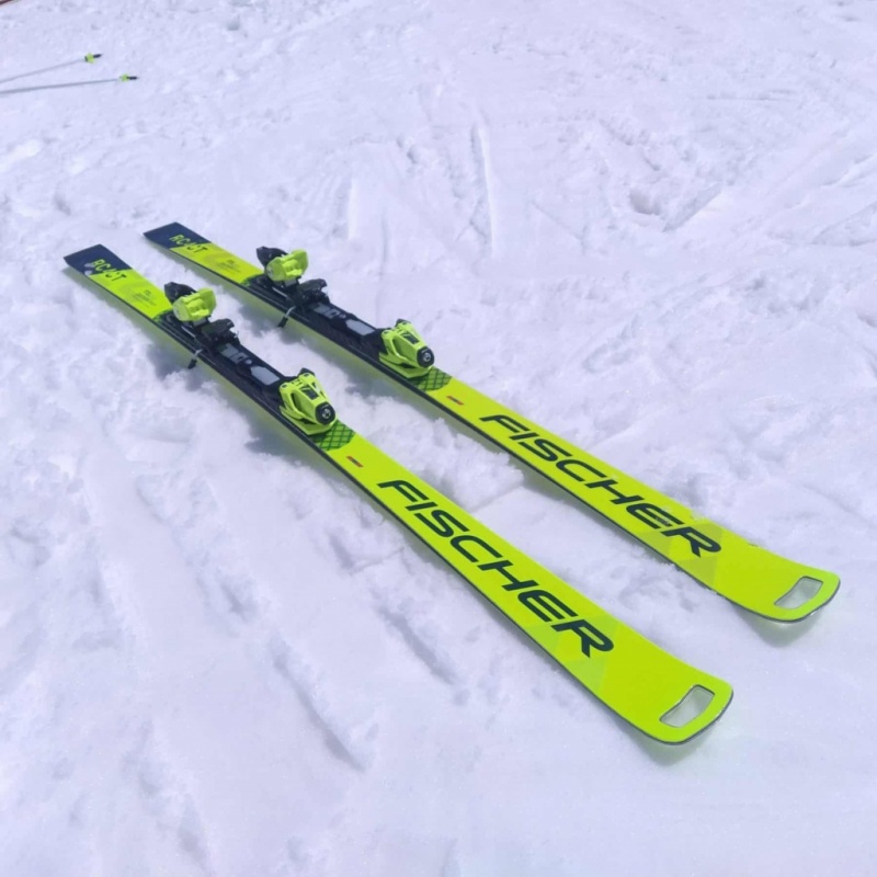 lyže Fischer RC4 WC CT M/O + vázání RC4 Z14 FF model 2022