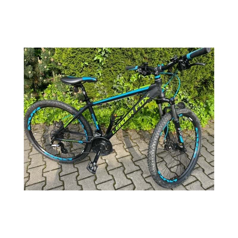 Bazarové kolo Leader Fox FACTOR 26" černá mat/modrá model  2018