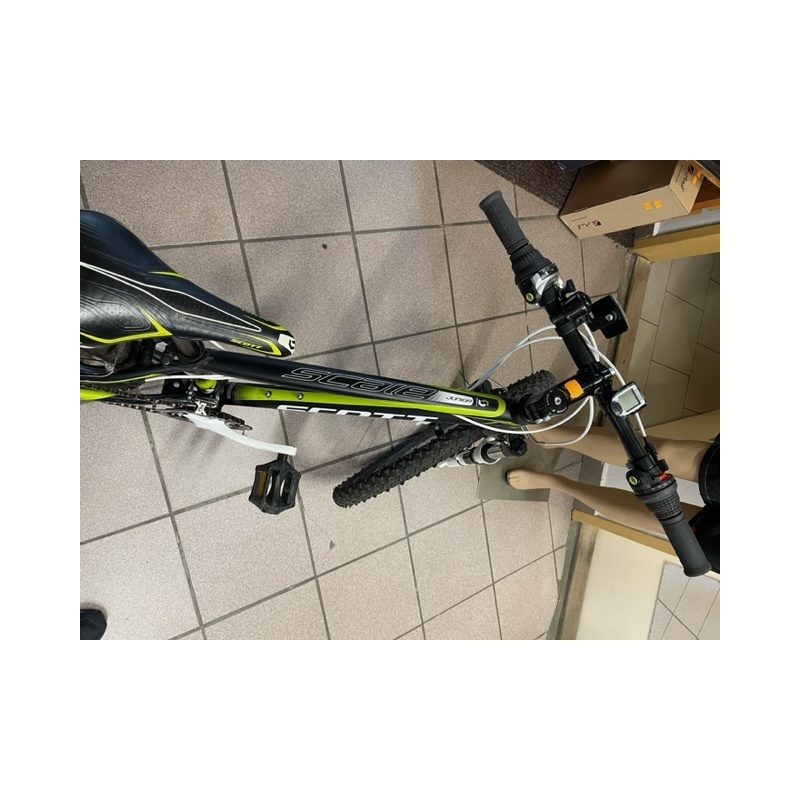 Bazarové dětské kolo Scott Scale 24"